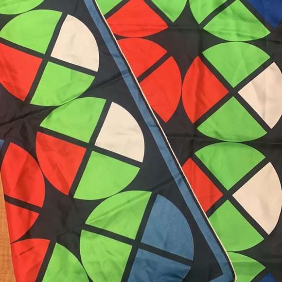 Vintage Lanvin Paris silk scarf - Picture 3 of 3